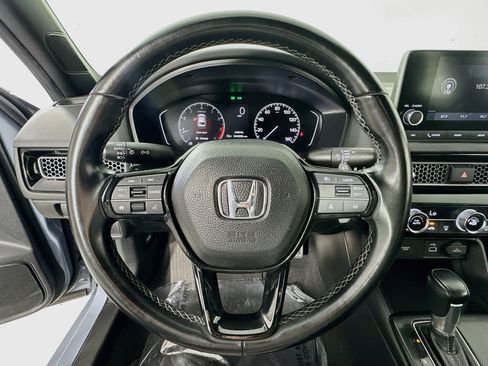 Used 2023 Honda Civic Sport image 11
