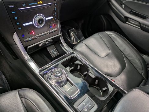 Used 2019 Ford Edge Titanium w/ Equipment Group 301A image 14