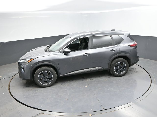 Used 2025 Nissan Rogue SV AWD/4WD image 38