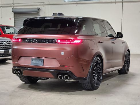 Used 2025 Land Rover Range Rover Sport SV Edition Two image 8