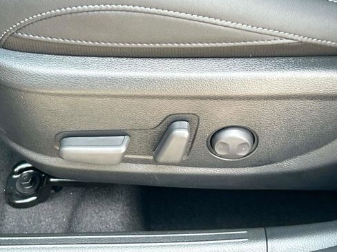 New 2026 Kia Seltos SX image 25