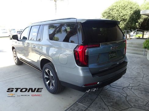 New 2026 GMC Yukon XL AT4 w/ AT4 Premium Plus Package AWD/4WD image 6