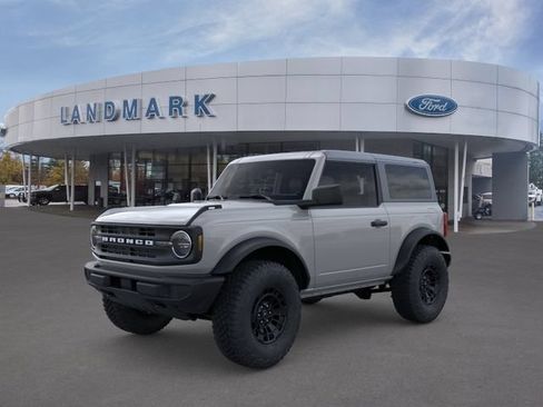 New 2026 Ford Bronco 2-Door w/ Sasquatch Package AWD/4WD image 1
