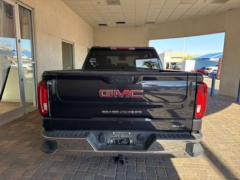 Used 2025 GMC Sierra 1500 SLT AWD/4WD image 3