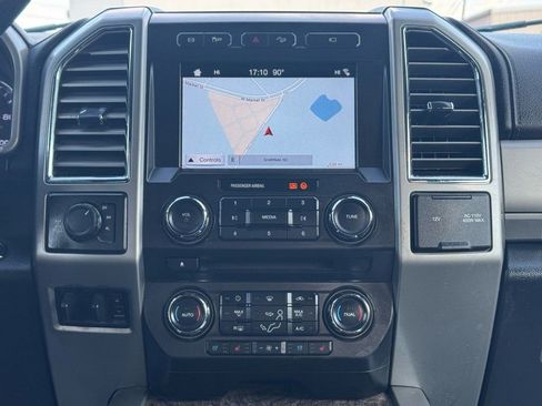 Used 2017 Ford F250 Lariat w/ Lariat Ultimate Package image 33