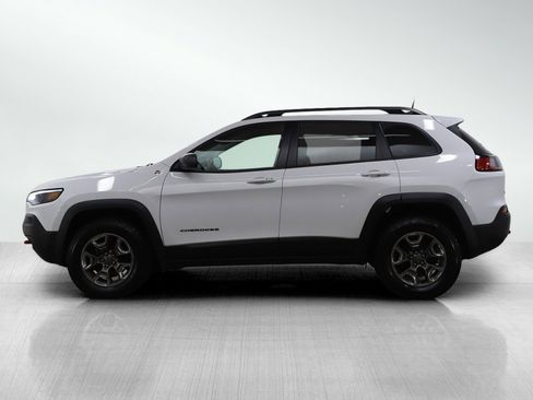 Used 2019 Jeep Cherokee Trailhawk w/ Cold Weather Group image 2