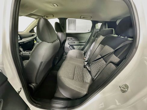 Used 2025 Nissan Kicks SV FWD image 26