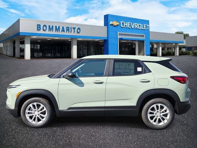 New 2026 Chevrolet TrailBlazer LS w/ LS Convenience Package FWD image 2