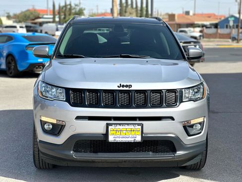 Used 2018 Jeep Compass Latitude w/ Popular Equipment Group image 4