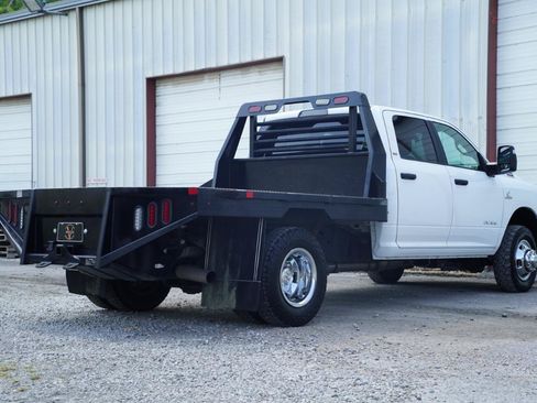 Used 2024 RAM 3500 SLT w/ Quick Order Package 2YG SLT AWD/4WD image 10
