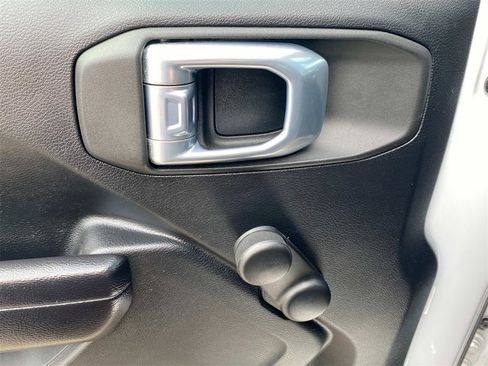 Used 2021 Jeep Wrangler Unlimited Sport image 16