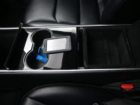 Used 2018 Tesla Model 3 Long Range image 24