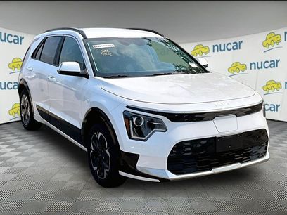 Used 2024 Kia Niro Wind w/ Wind Preserve Package