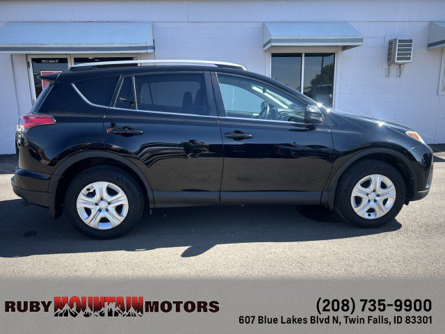 Used 2017 Toyota RAV4 LE w/ All Weather Liner Package AWD/4WD image 22