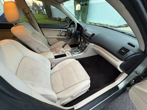 Used 2009 Subaru Outback 2.5i Special Edition AWD/4WD image 23
