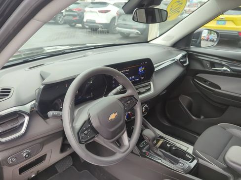 Certified 2025 Chevrolet TrailBlazer LT AWD/4WD image 15