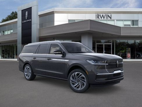 New 2026 Lincoln Navigator L Reserve AWD/4WD image 7
