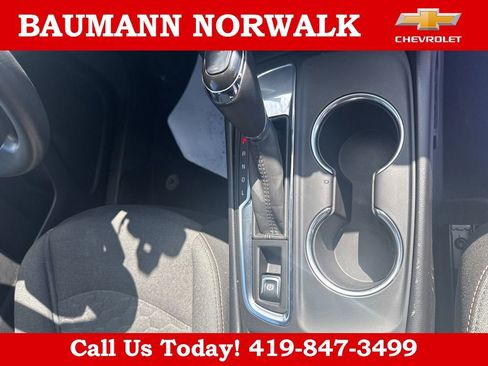Used 2018 Chevrolet Equinox LT image 26