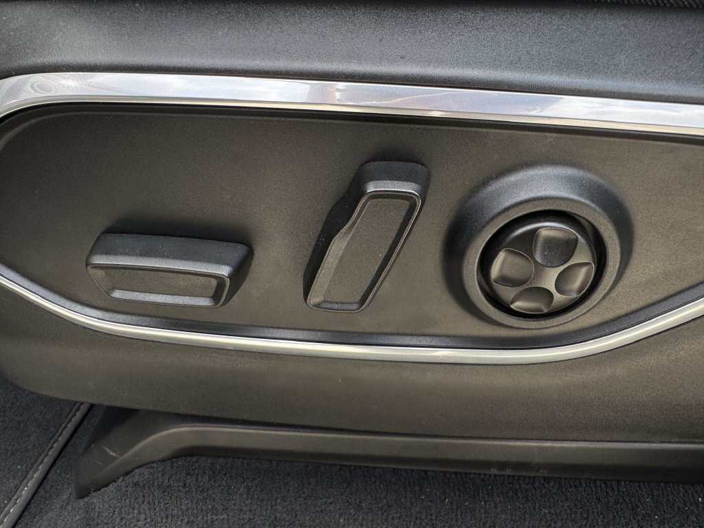 Used 2022 Jeep Wagoneer Series I w/ Premium Group I RWD image 24