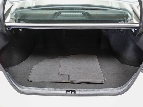 Used 2020 Toyota Camry XLE w/ Carpet Mat Package image 25