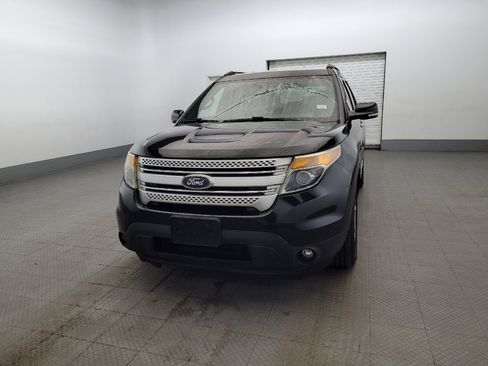 Used 2015 Ford Explorer XLT FWD image 15