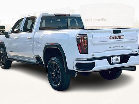 Used 2025 GMC Sierra 2500 AT4 w/ AT4 Premium Plus Package image 4