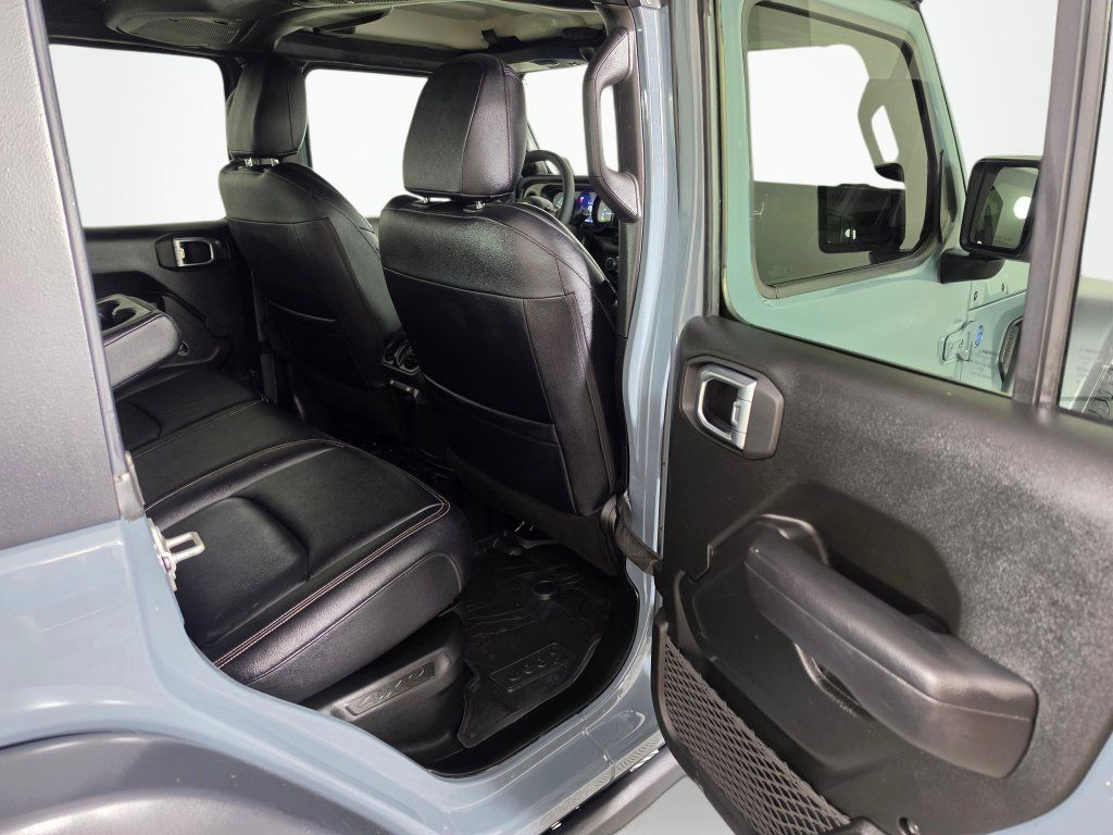Used 2024 Jeep Wrangler Unlimited AWD/4WD image 37