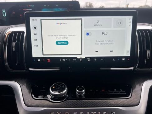 New 2025 Ford Expedition Platinum w/ Stealth Performance Package image 8