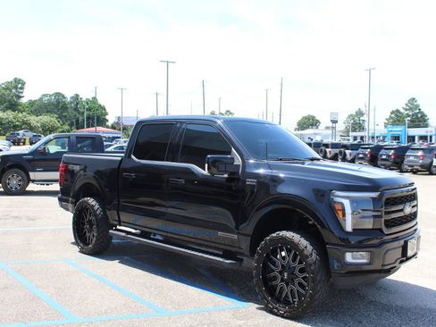 Used 2024 Ford F150 Lariat w/ Equipment Group 502A High AWD/4WD image 3