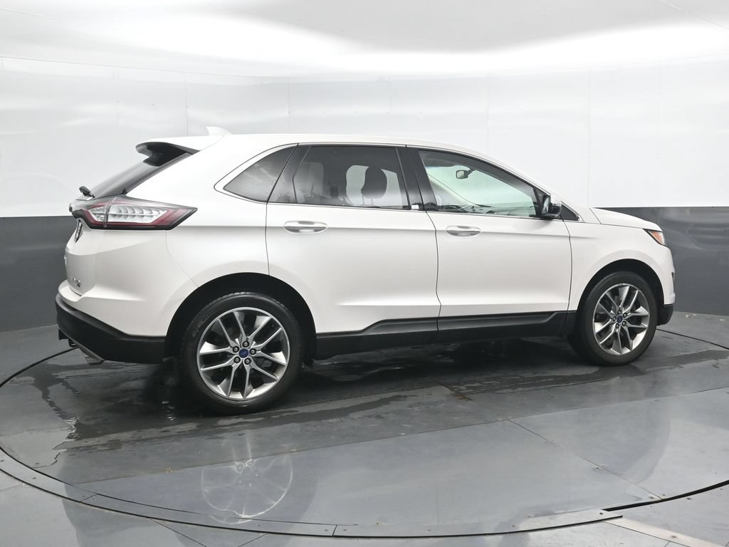 Used 2016 Ford Edge Titanium w/ Equipment Group 301A AWD/4WD image 3