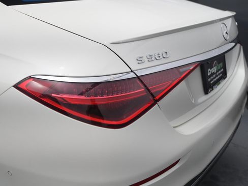 Used 2021 Mercedes-Benz S 580 4MATIC Sedan image 18