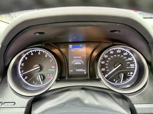 Used 2021 Toyota Camry SE image 57