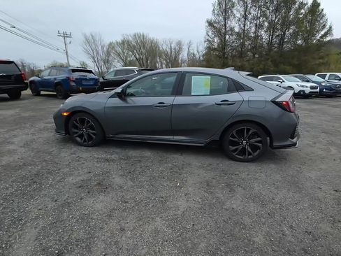 Used 2018 Honda Civic Sport image 3