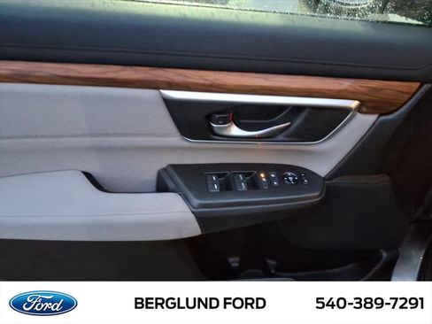 Used 2019 Honda CR-V EX image 17