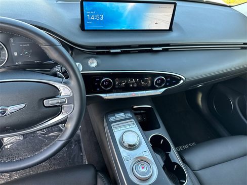 Used 2023 Genesis GV70 2.5T Select w/ Select Package image 28
