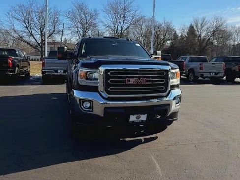 Used 2018 GMC Sierra 2500 SLE w/ HD SLE Preferred Plus Package image 3