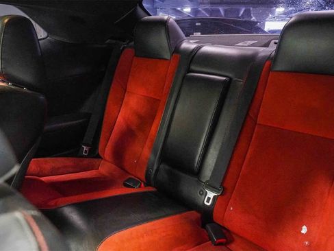 Used 2017 Dodge Challenger GT w/ GT Interior Package image 18