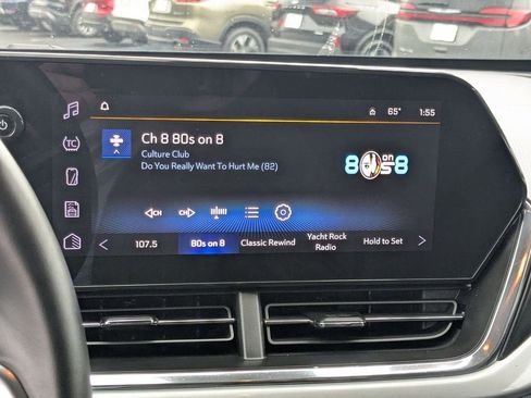 Used 2025 Chevrolet Trax LT w/ LT Convenience Package image 20