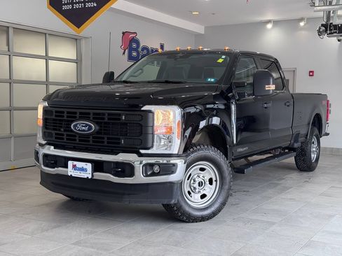 Used 2024 Ford F350 XL AWD/4WD image 2