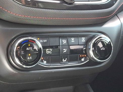 Used 2021 Chevrolet TrailBlazer RS w/ Sun and Liftgate Package image 17