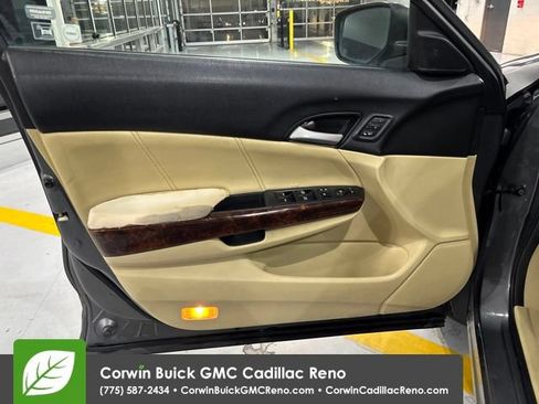 Used 2010 Honda Crosstour EX-L image 13