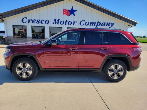 Used 2022 Jeep Grand Cherokee Limited 4xe AWD/4WD image 2