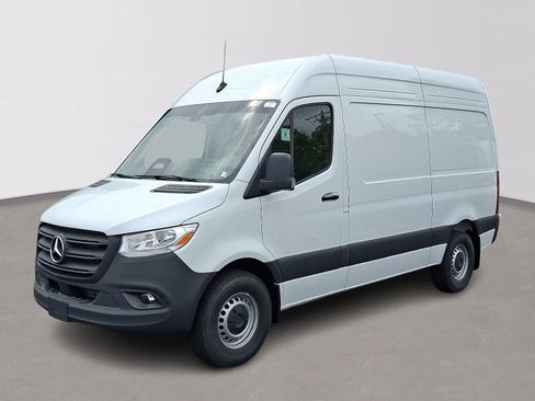 Used 2025 Mercedes-Benz Sprinter 2500 image 1