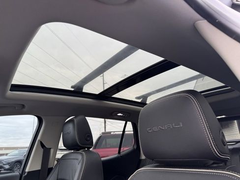 Used 2019 GMC Terrain Denali w/ LPO, 'HIT The Road' Package image 20