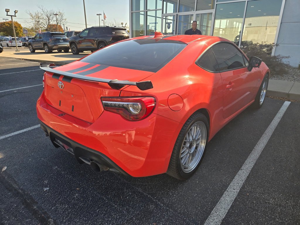 Used 2017 Toyota 86 860 Special Edition RWD image 5