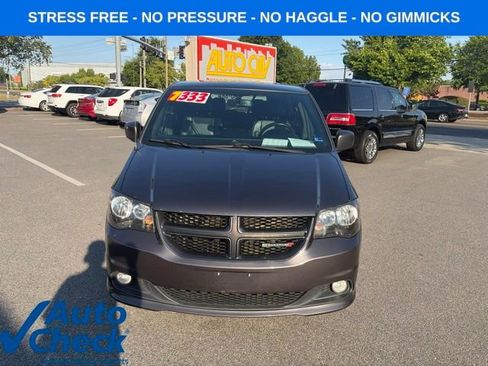 Used 2018 Dodge Grand Caravan GT FWD image 16