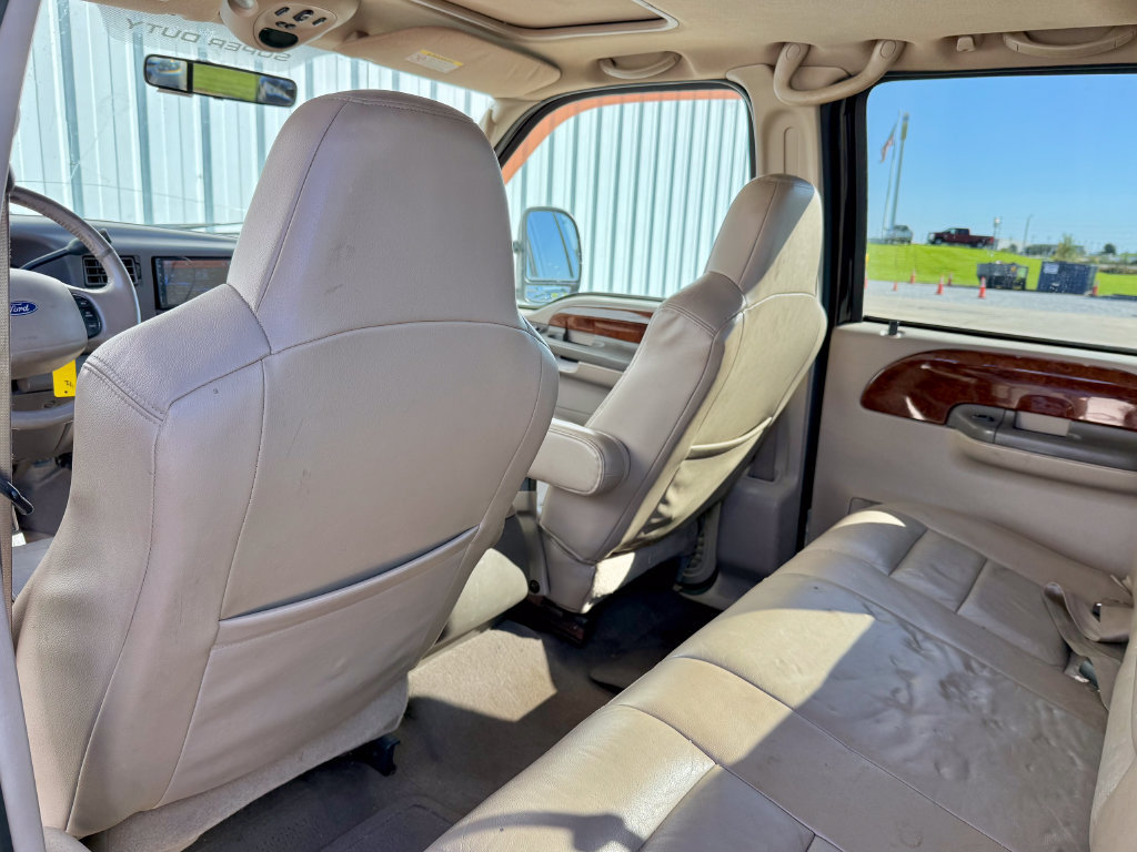 Used 2003 Ford F350 Lariat AWD/4WD image 13