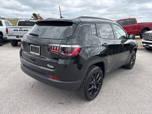 New 2026 Jeep Compass Latitude AWD/4WD image 6