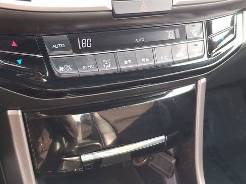 Used 2016 Honda Accord Sport image 17