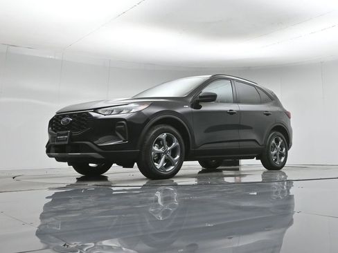 Used 2025 Ford Escape ST-Line image 45